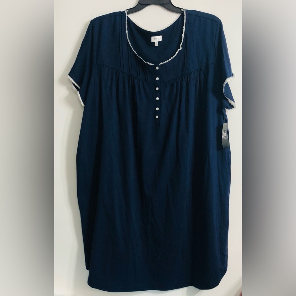Women’s nightgown 100% cotton neck short sleeves laced side hand pockets blue.2X